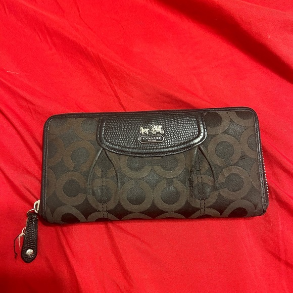 Coach Handbags - Coach wallet